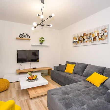 Apartmani Plazibat Mandre Exteriör bild