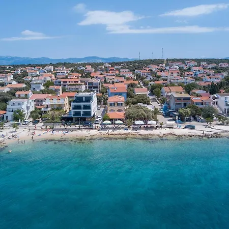 Apartmani Plazibat Mandre Exteriör bild