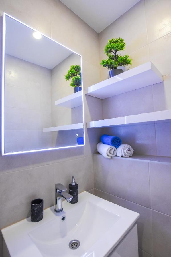 Apartament Plazibat Mandre