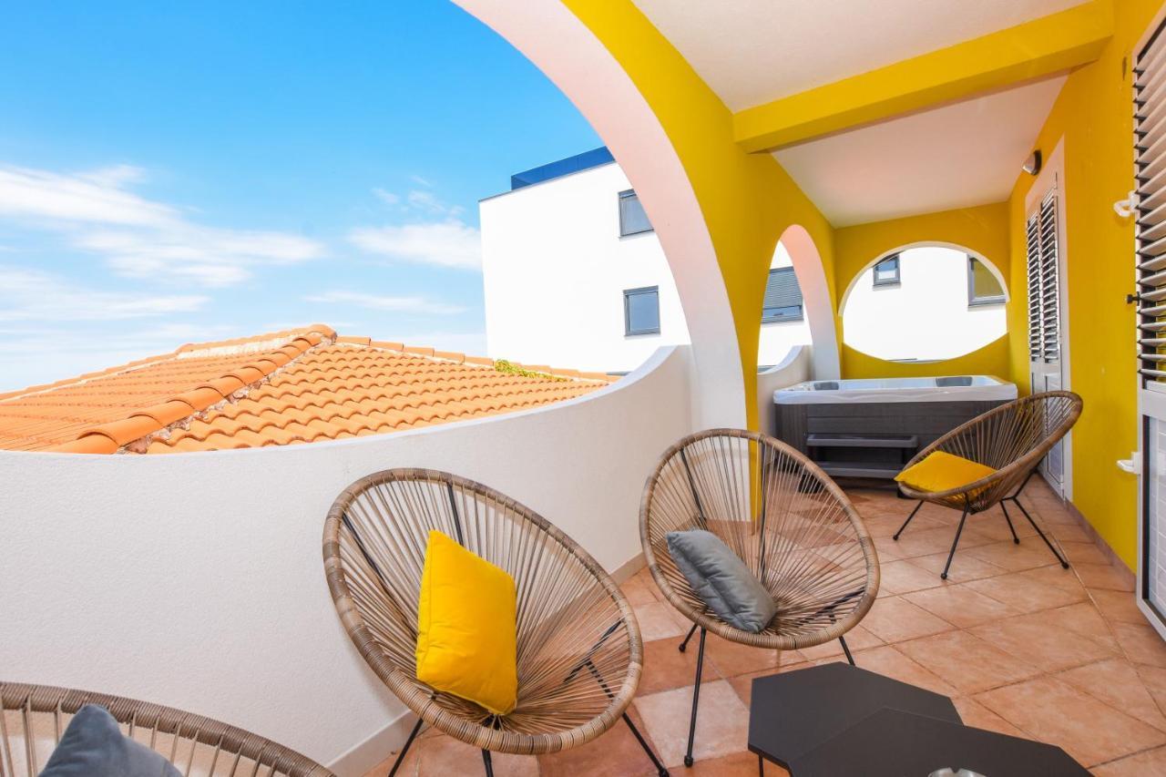 Apartament Plazibat